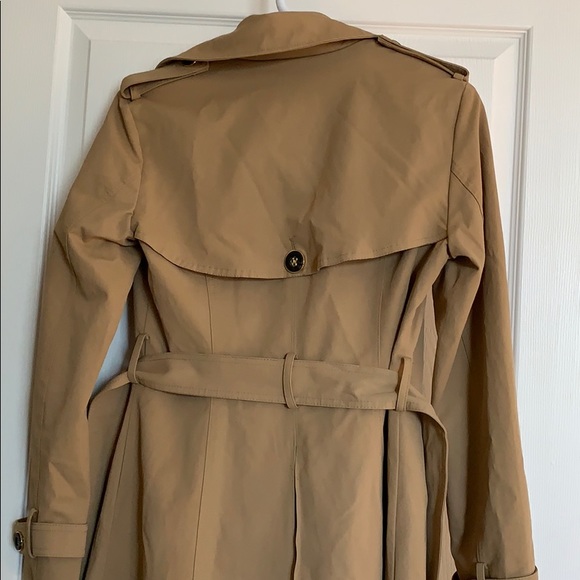 Beautiful coat 🧥 use see pictures - Picture 6 of 7